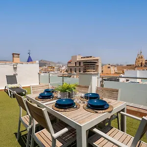 C103 - Sunny Terrace, Old Town Views Apartamento