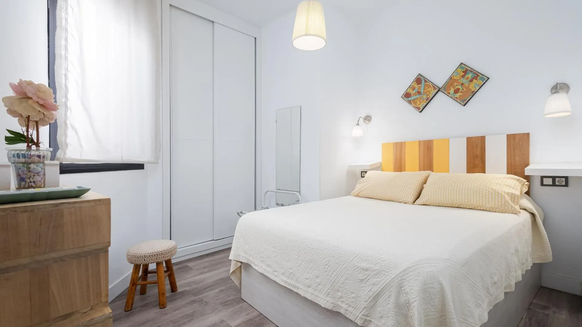 Historic Centre + Rooftop + Parking Malaga Apartment