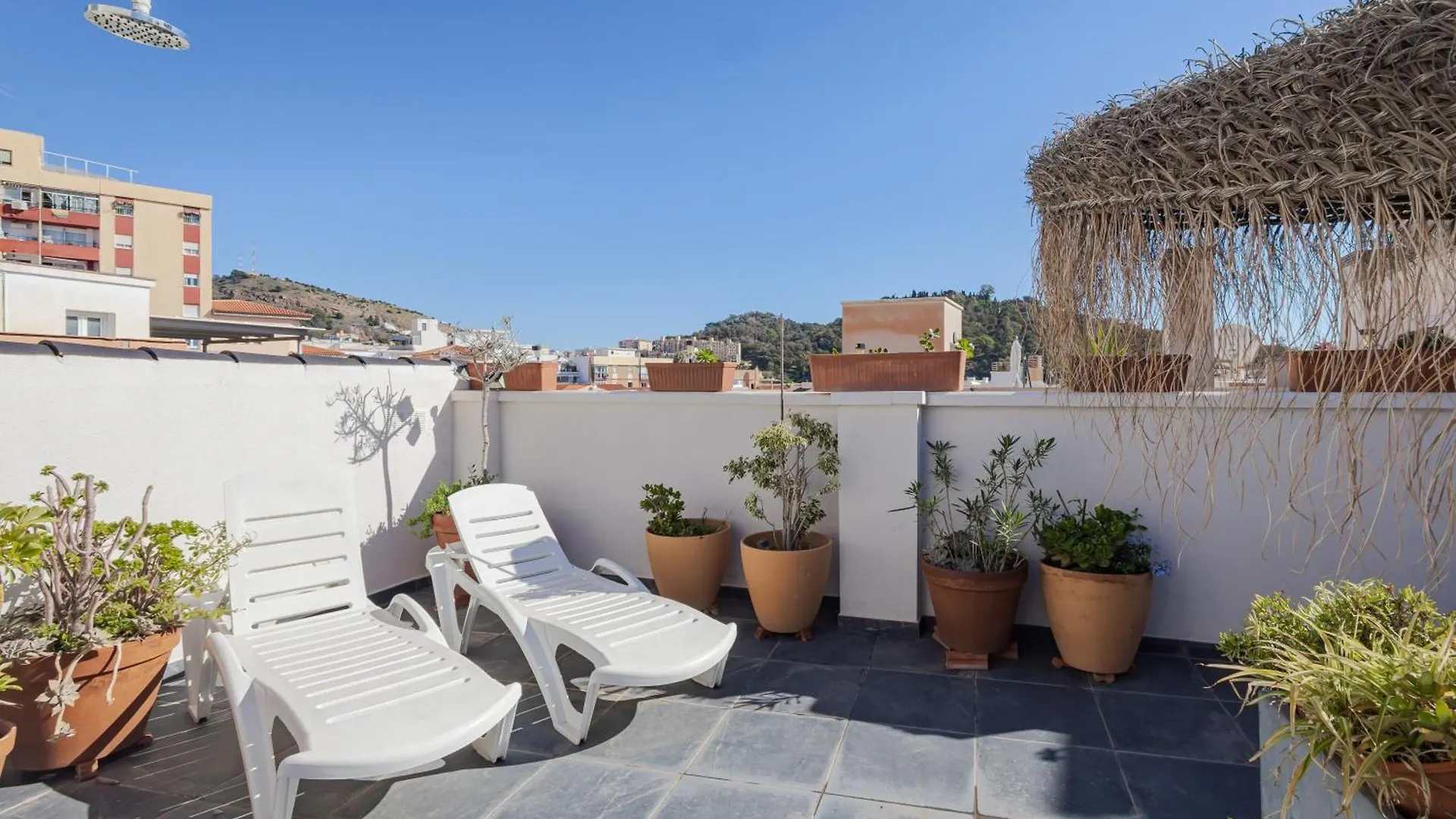 Historic Centre + Rooftop + Parking Malaga