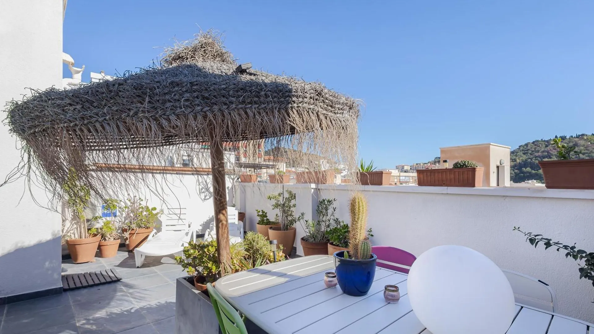 Apartment Historic Centre + Rooftop + Parking Malaga